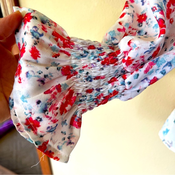 Floral Blouse - Size Small - Picture 10 of 16